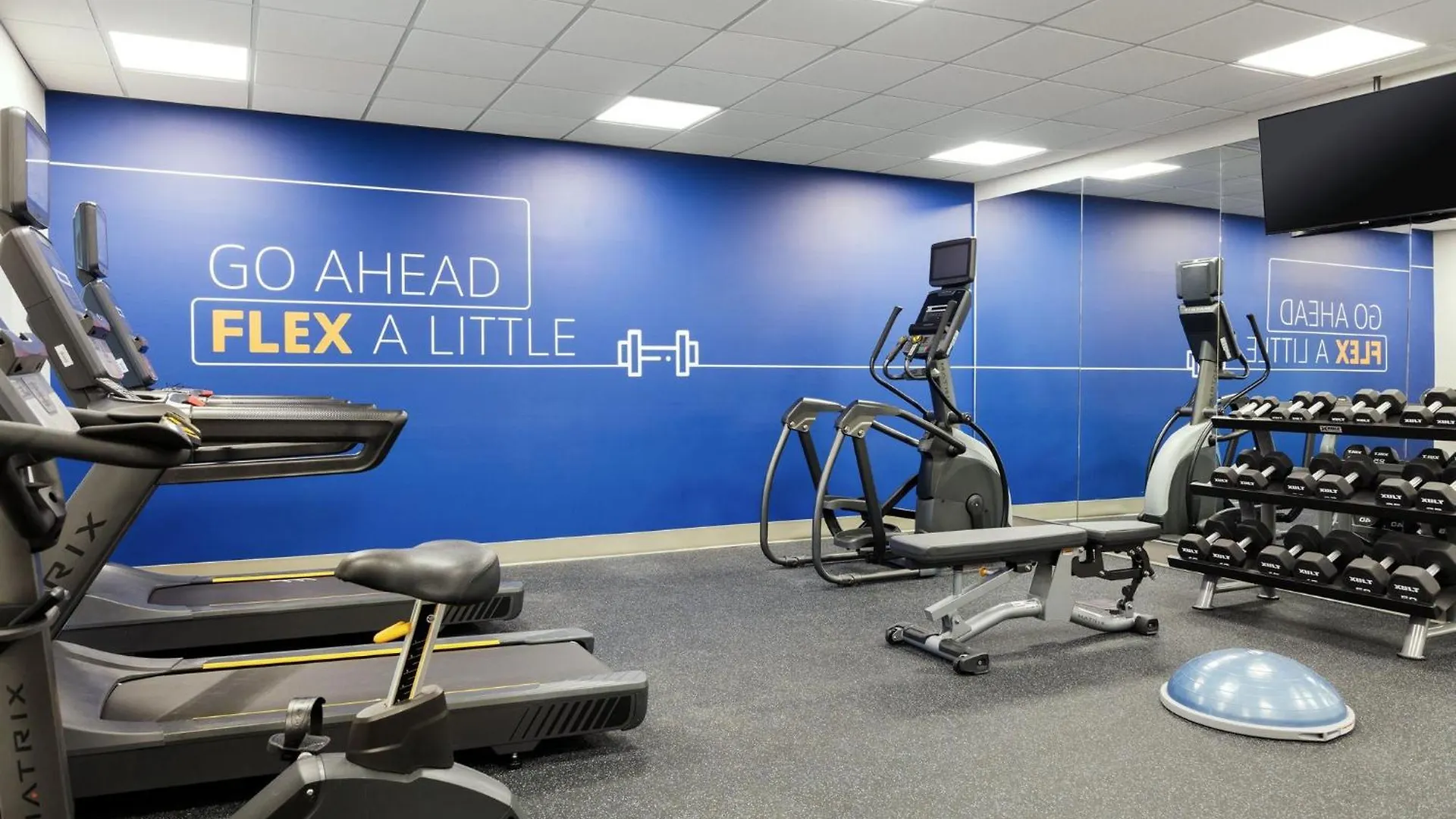 Holiday Inn Express & Suites Memphis East By Ihg 2*,  USA